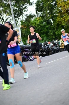 Runner Photo 4110558