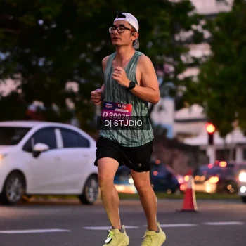 Runner Photo 4110560