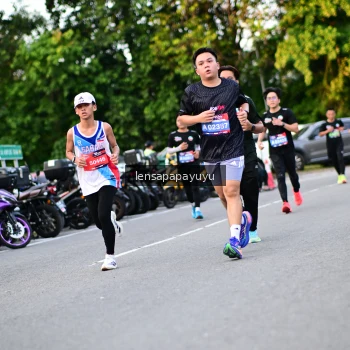 Runner Photo 4110562