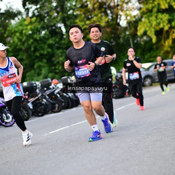 Runner Photo 4110593