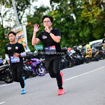 Runner Photo 4110596