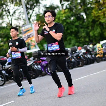 Runner Photo 4110597