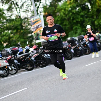 Runner Photo 4110602