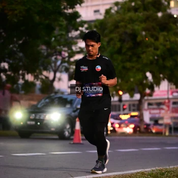 Runner Photo 4110639