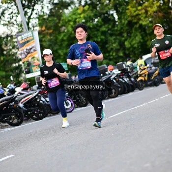 Runner Photo 4110640