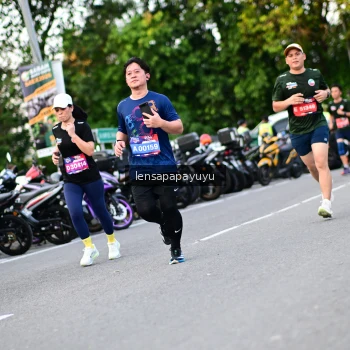 Runner Photo 4110648