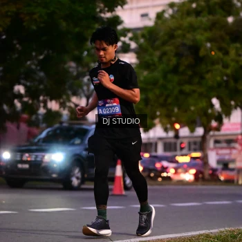 Runner Photo 4110657