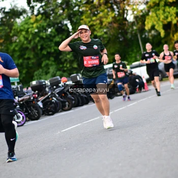 Runner Photo 4110658