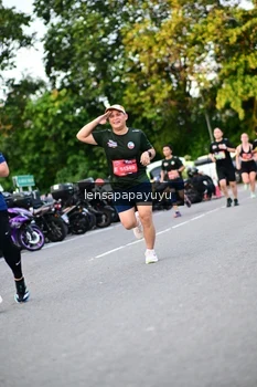 Runner Photo 4110659
