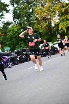 Runner Photo 4110661