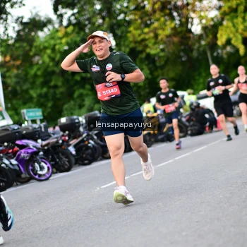 Runner Photo 4110669