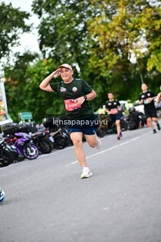 Runner Photo 4110673