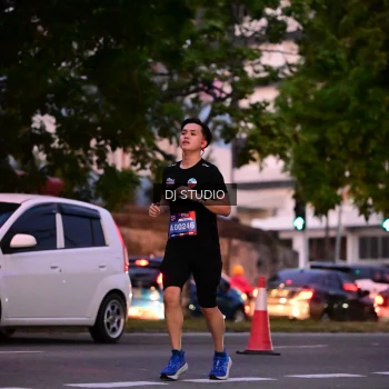 Runner Photo 4110677