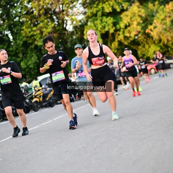 Runner Photo 4110685