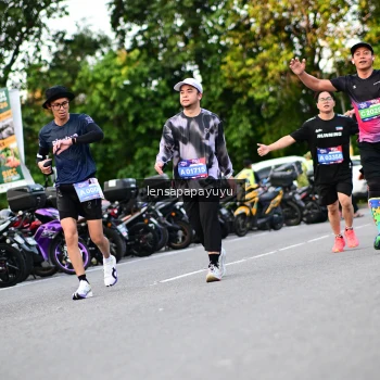 Runner Photo 4110764