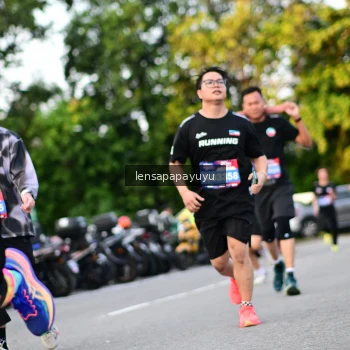 Runner Photo 4110794