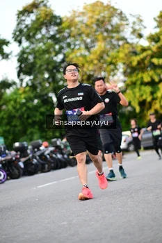 Runner Photo 4110802