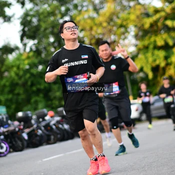 Runner Photo 4110814