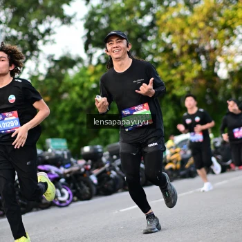 Runner Photo 4110848