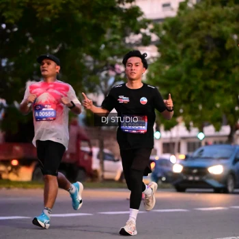 Runner Photo 4110850