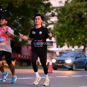 Runner Photo 4110854