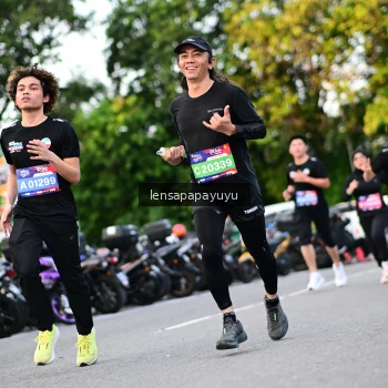 Runner Photo 4110857