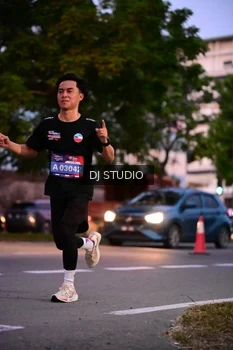 Runner Photo 4110880