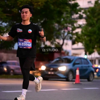Runner Photo 4110886