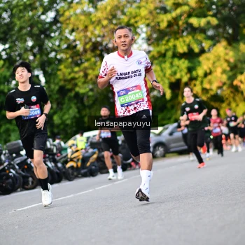 Runner Photo 4110887