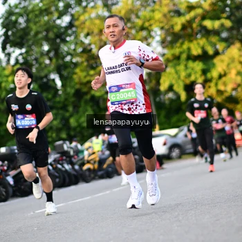 Runner Photo 4110913
