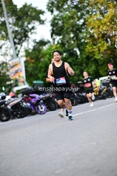 Runner Photo 4110926