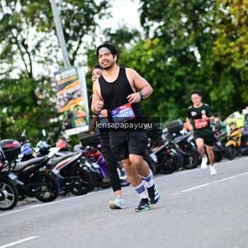 Runner Photo 4110939