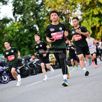 Runner Photo 4110948