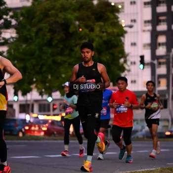 Runner Photo 4111001