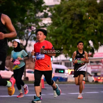 Runner Photo 4111043