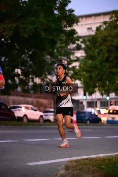 Runner Photo 4111078
