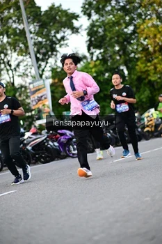 Runner Photo 4111080