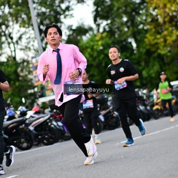 Runner Photo 4111092