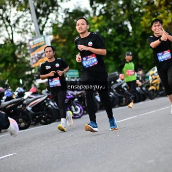 Runner Photo 4111095