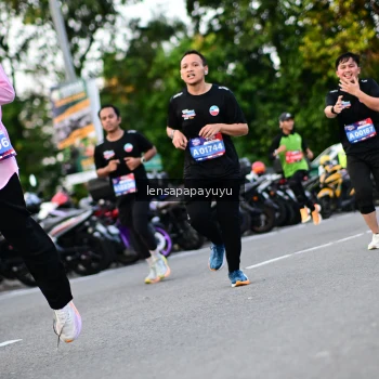 Runner Photo 4111106
