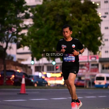 Runner Photo 4111116