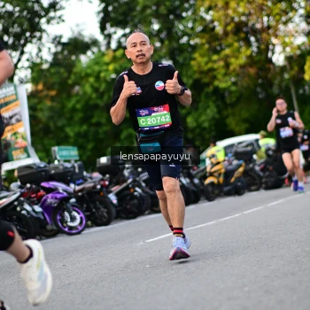 Runner Photo 4111136