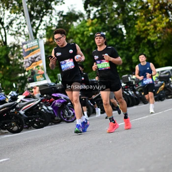 Runner Photo 4111141
