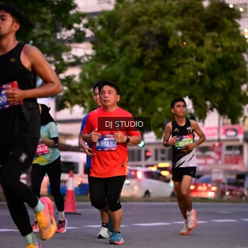 Runner Photo 4111143