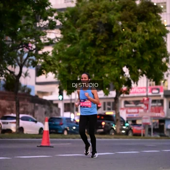 Runner Photo 4111172