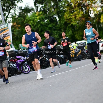 Runner Photo 4111174