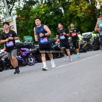 Runner Photo 4111195