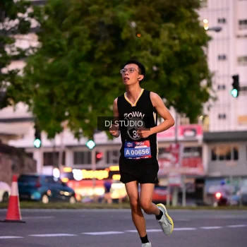 Runner Photo 4111213
