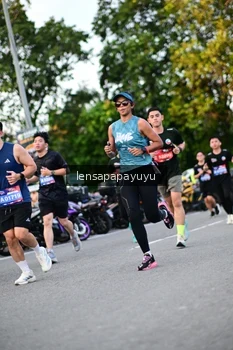 Runner Photo 4111215