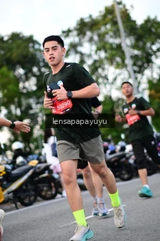 Runner Photo 4111252